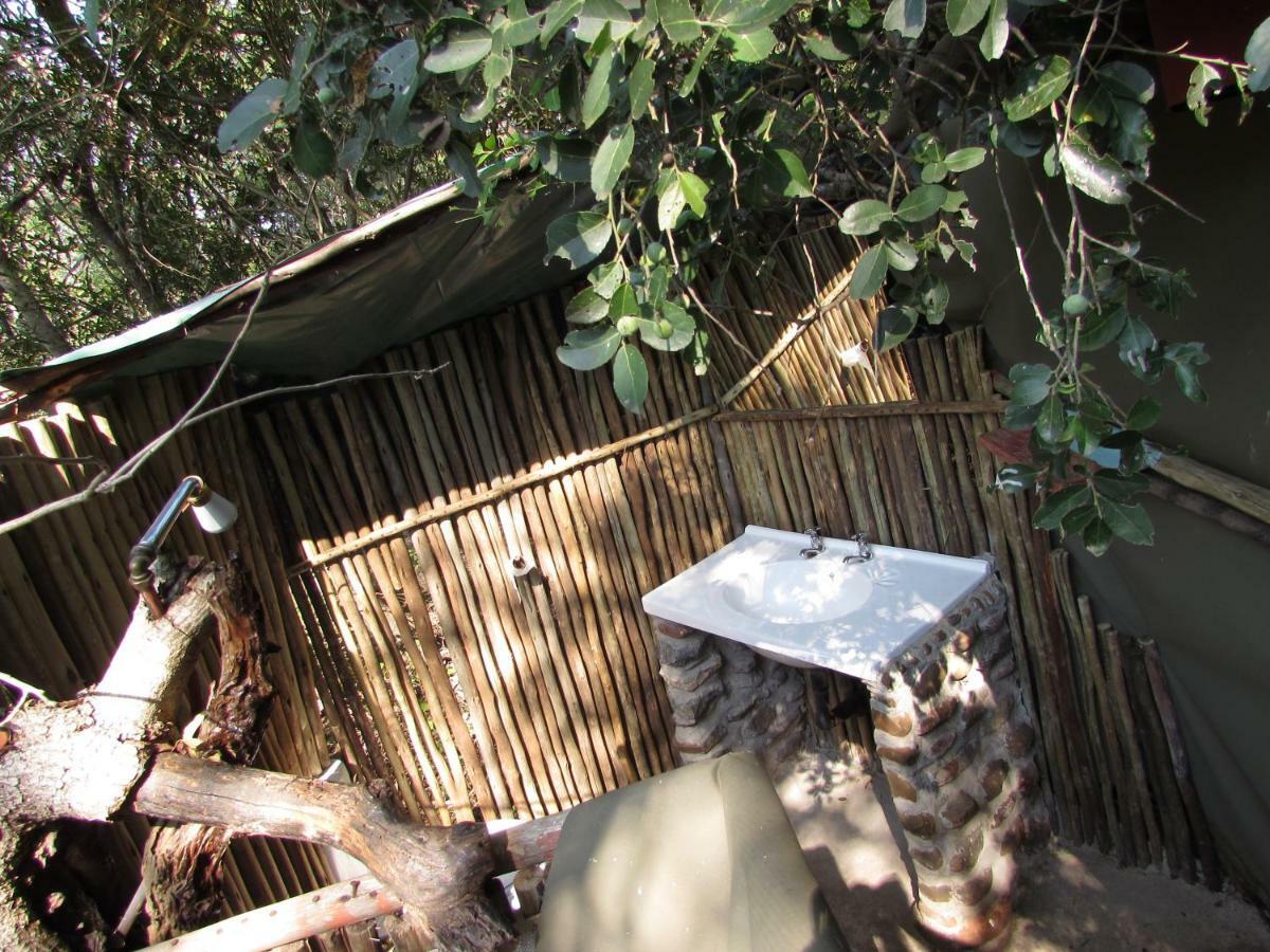 Amanzimlotzi Riverside Bush Camp フッドスプルイト エクステリア 写真
