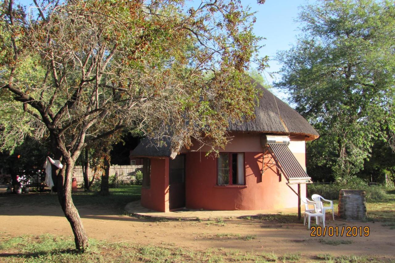 Amanzimlotzi Riverside Bush Camp フッドスプルイト エクステリア 写真